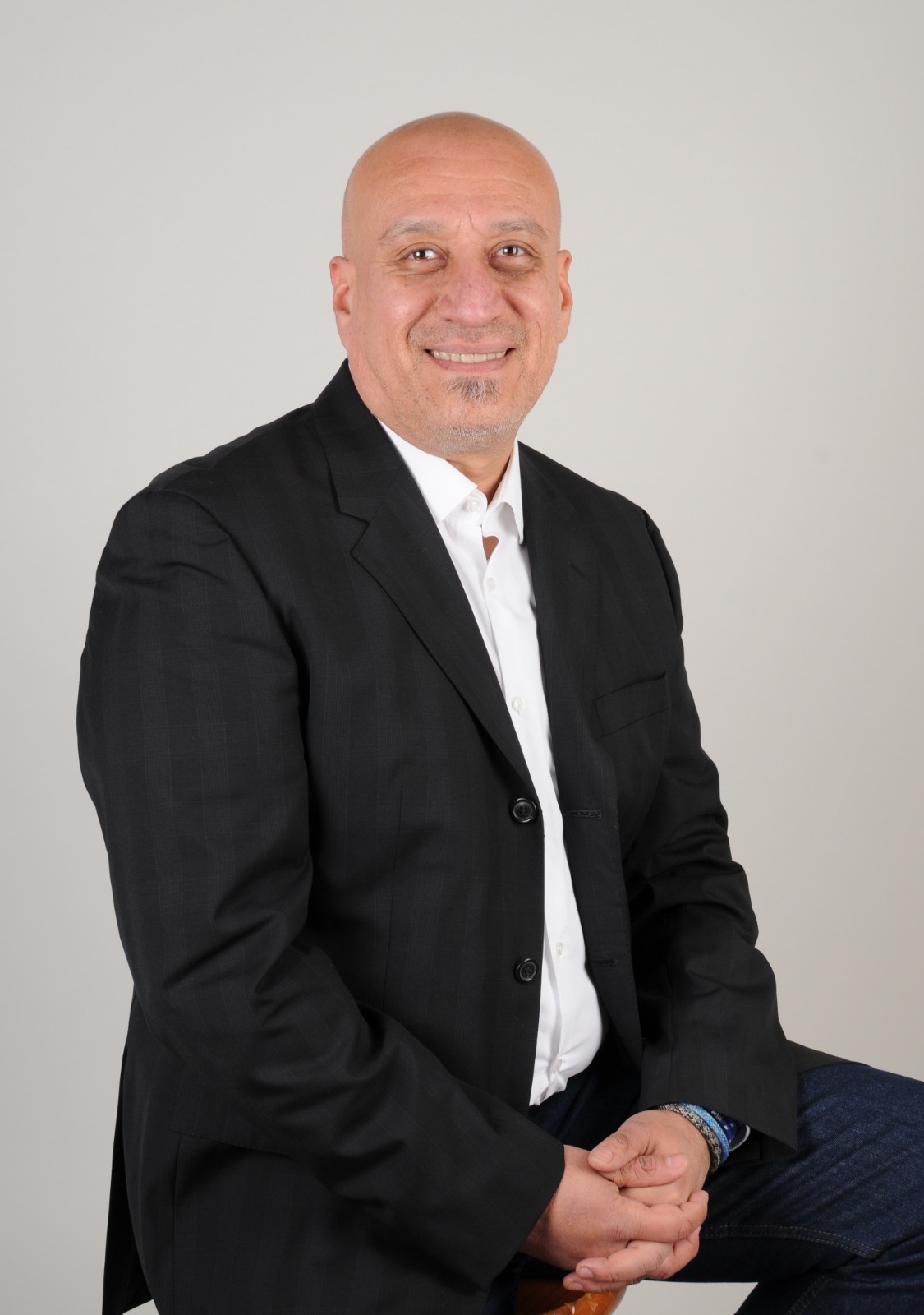 Leonardo Reyes, Fundador de PMOfficers